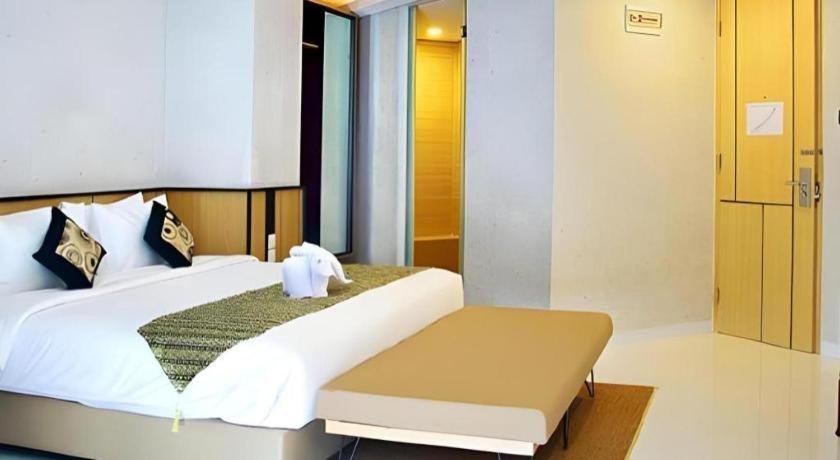 Bbc Hotel Lampung Bandar Jaya Gunungsugih Esterno foto