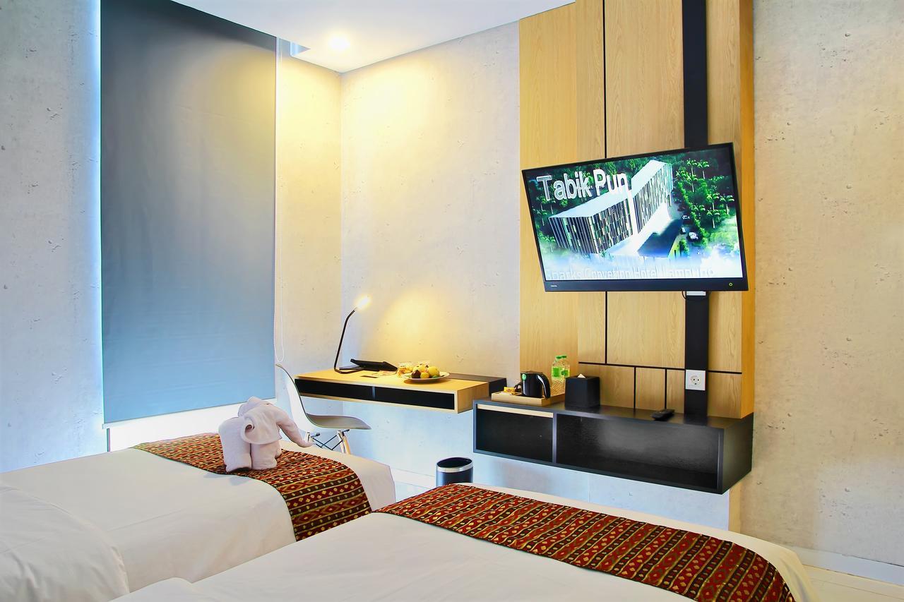 Bbc Hotel Lampung Bandar Jaya Gunungsugih Esterno foto